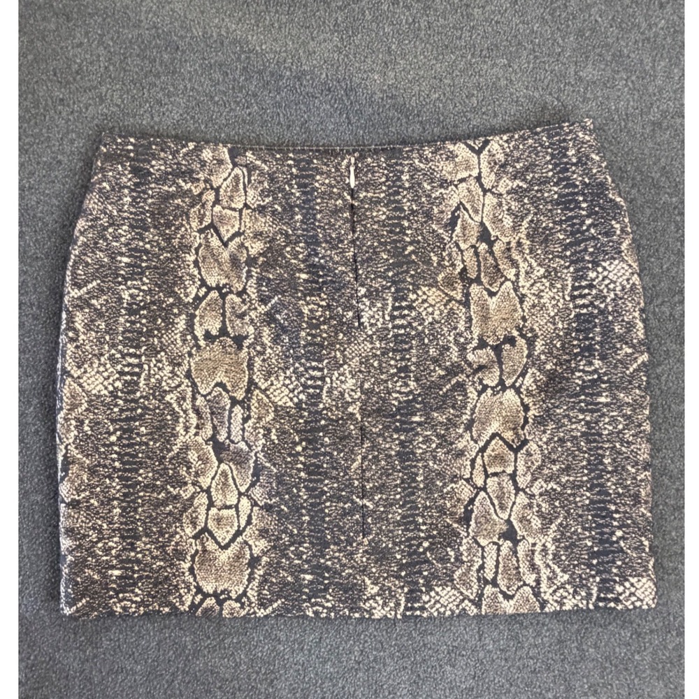 Apostrophe Mini Skirt Women 10P Grey Snakeskin Metallic Animal Print Petite Zip